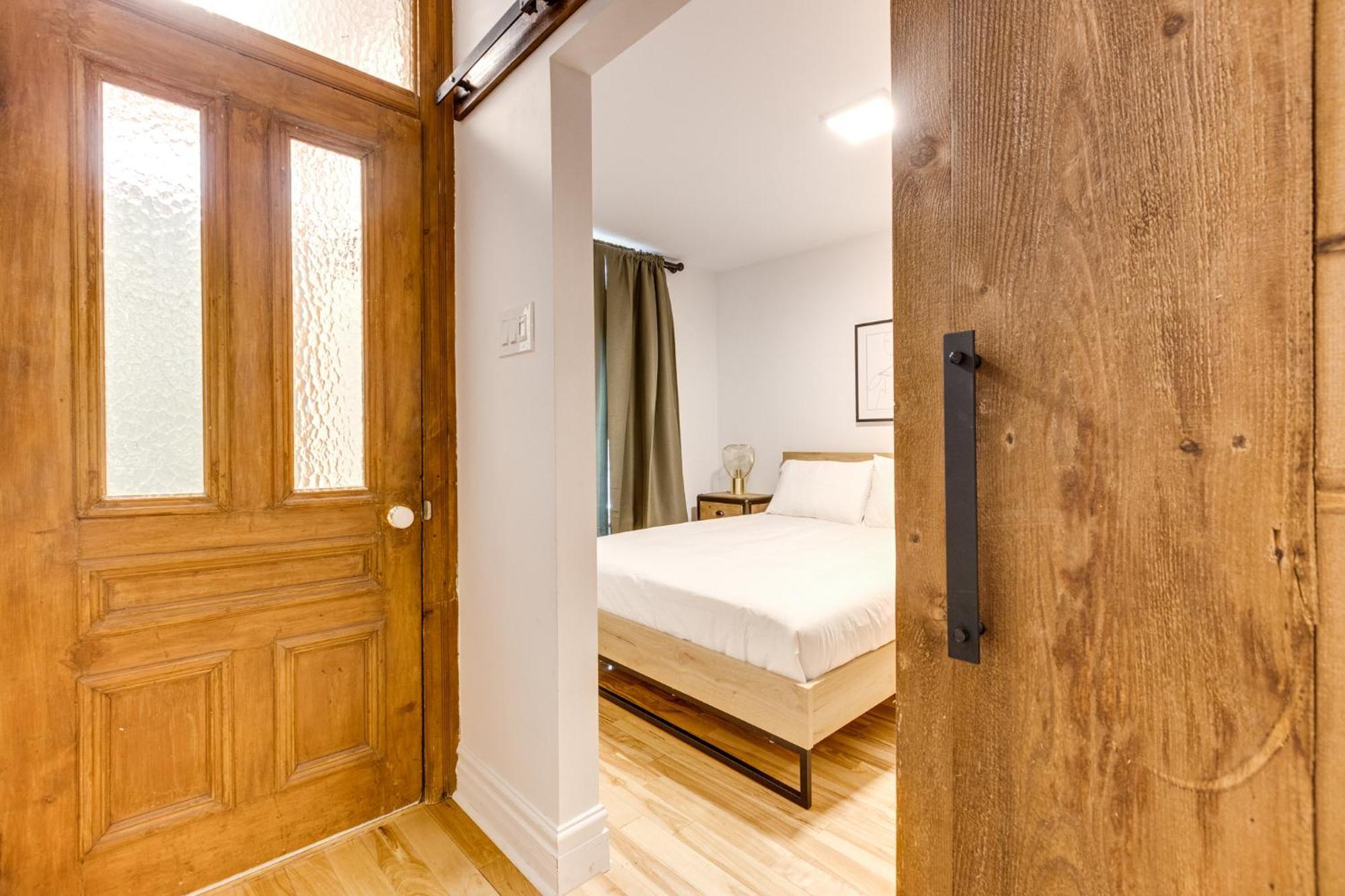 Apartment Saint Andre Montreal