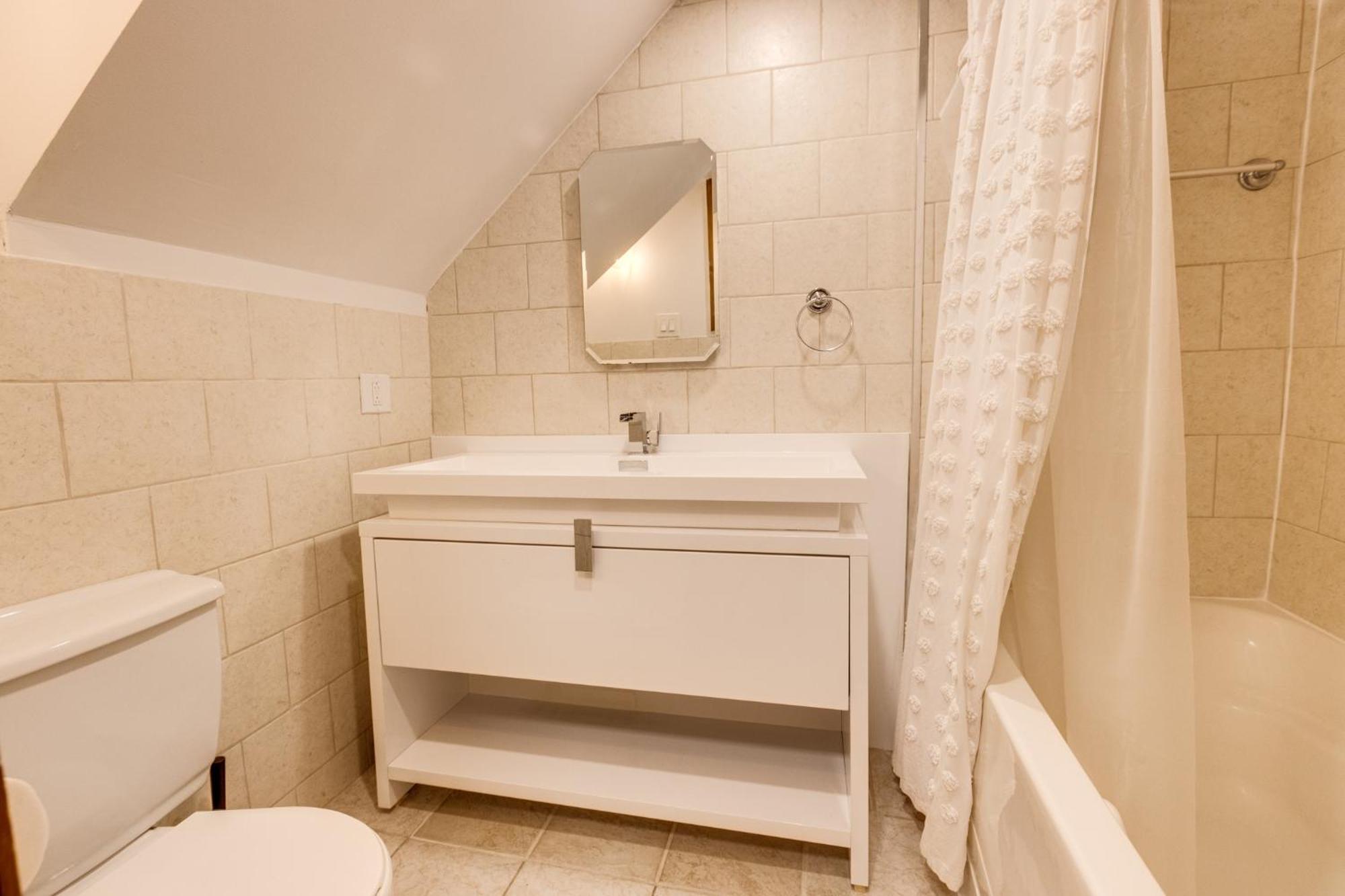 Apartment Saint Andre Montreal